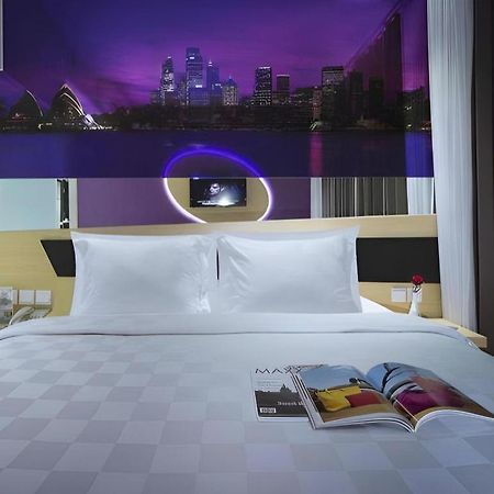 G Suites Hotel By Amithya Surabaya Exterior photo